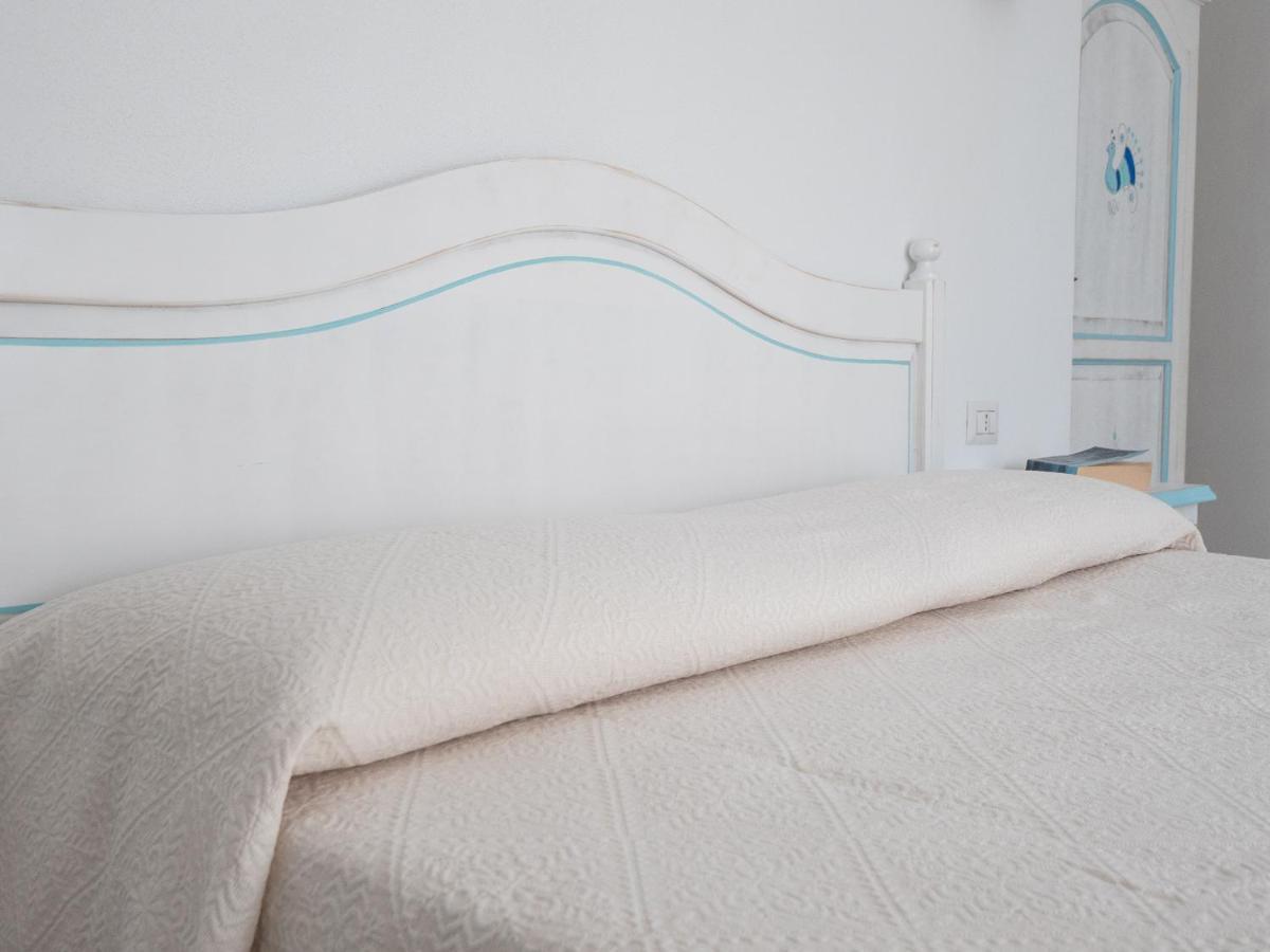 Affittacamere Solki Sant'Antioco Ngoại thất bức ảnh